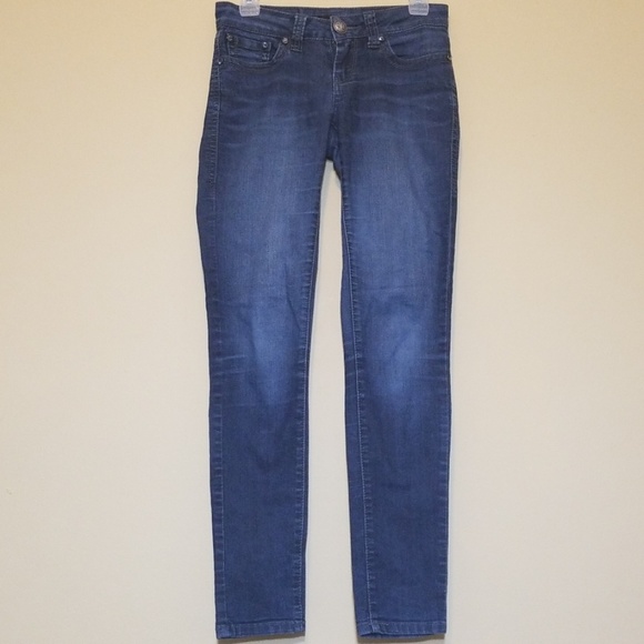 3/$20 MAURICES | Skinny Jeans Size XS Dark Wash - Picture 1 of 7